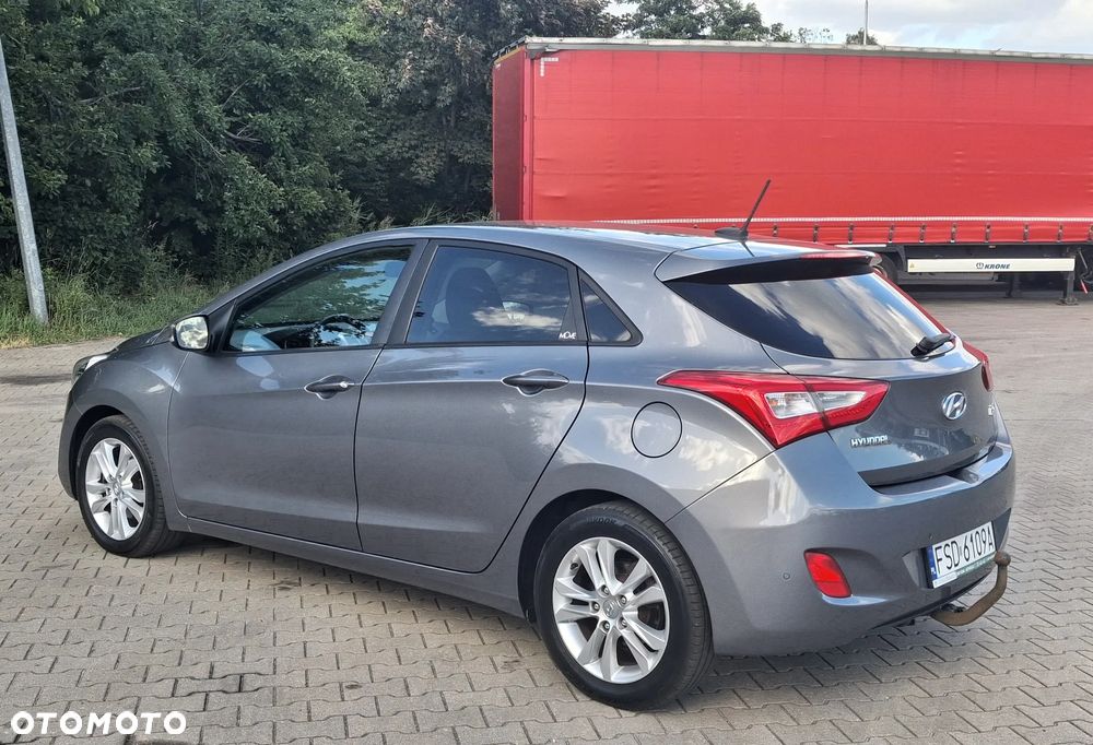 Hyundai i30 1.4 Premium - 5