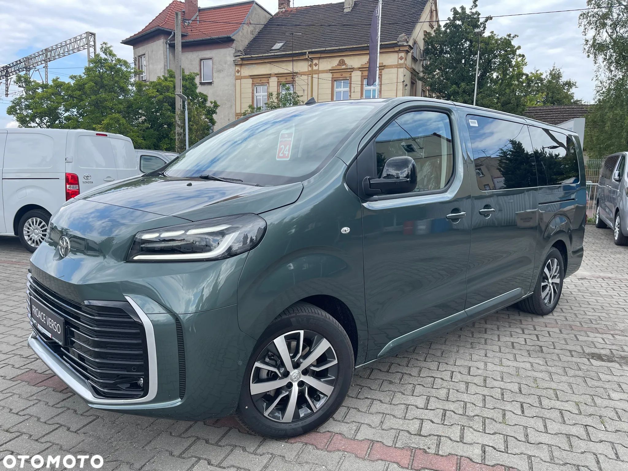Toyota Proace Verso 2.0 D4-D Long VIP - 1