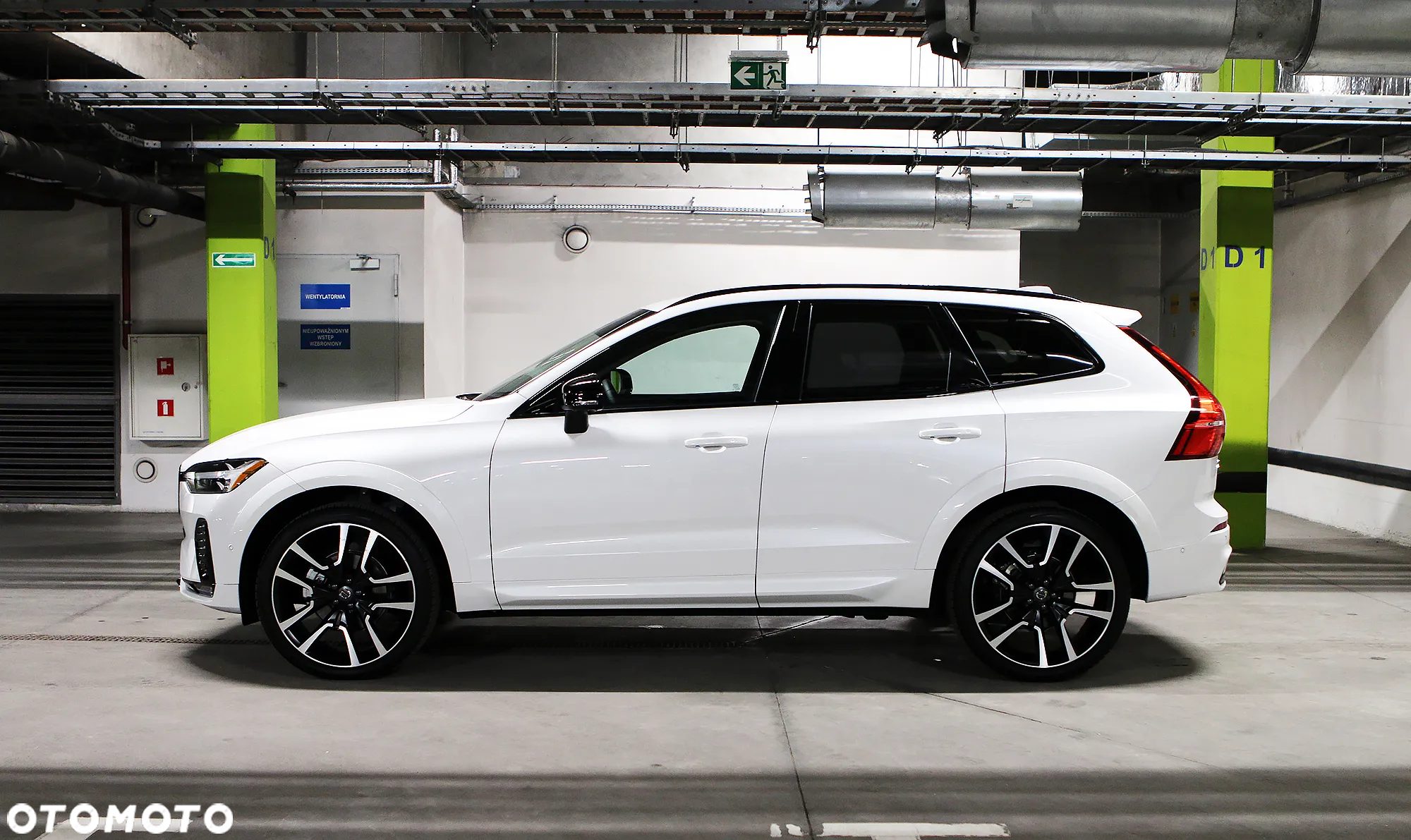 Volvo XC 60 B5 B AWD Ultimate Black Edition - 5