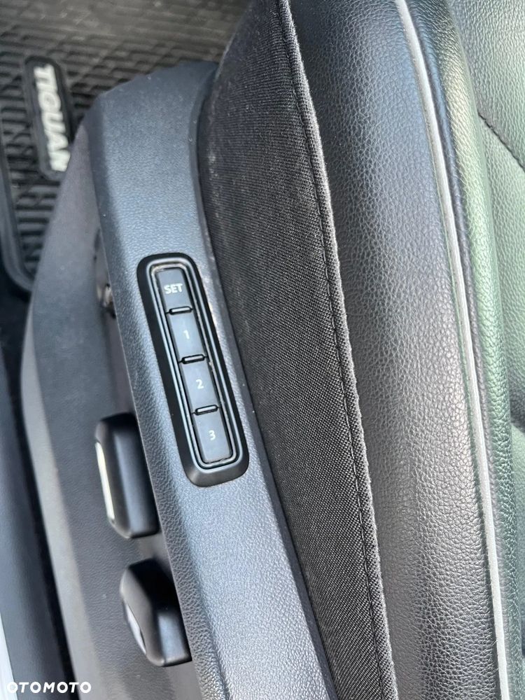 Volkswagen Tiguan Allspace 2.0 TSI 4Mot R-Line DSG - 21