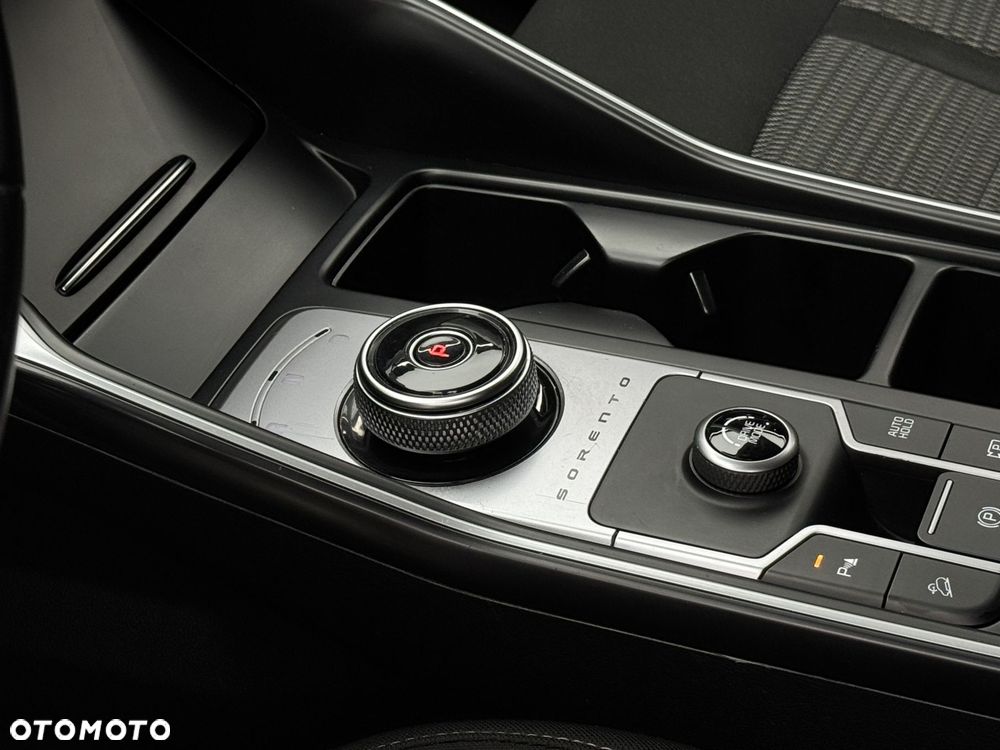 Kia Sorento - 11