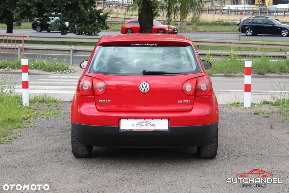 Volkswagen Golf - 5