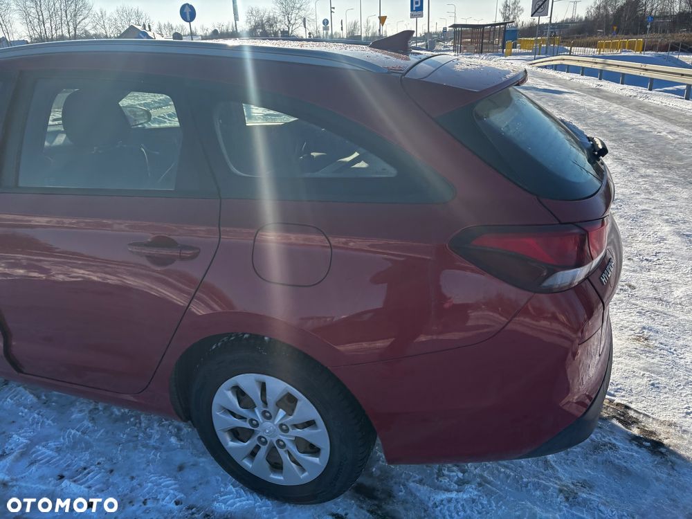 Hyundai i30 1.4 Classic + - 9