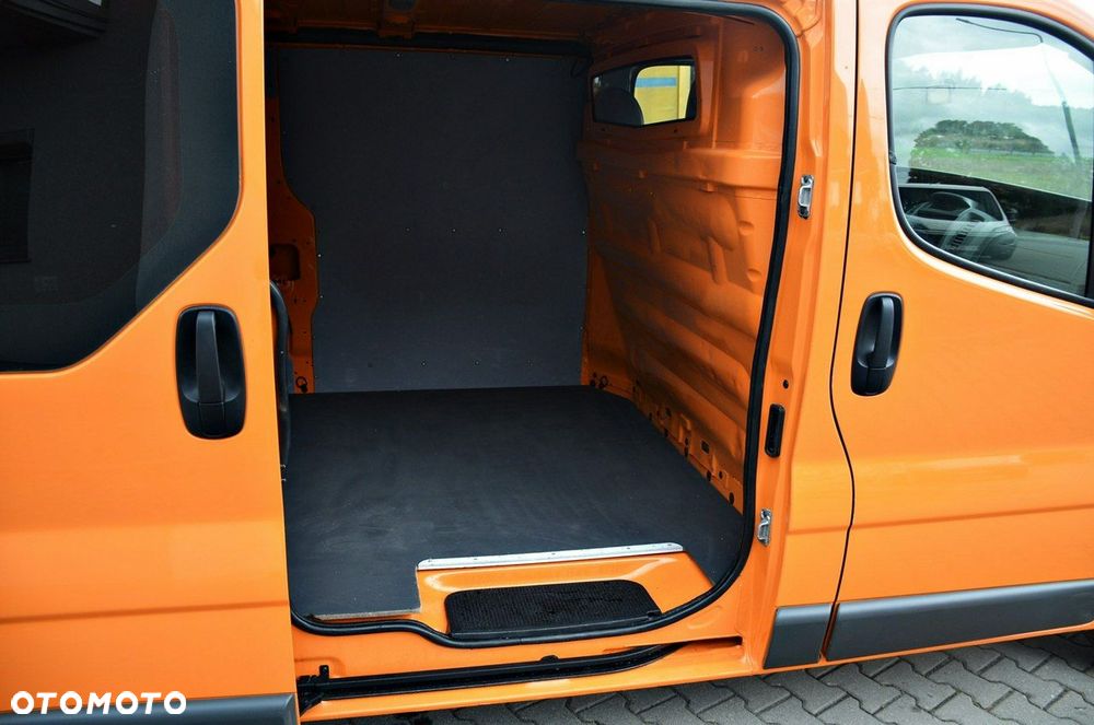 Opel Vivaro - 15