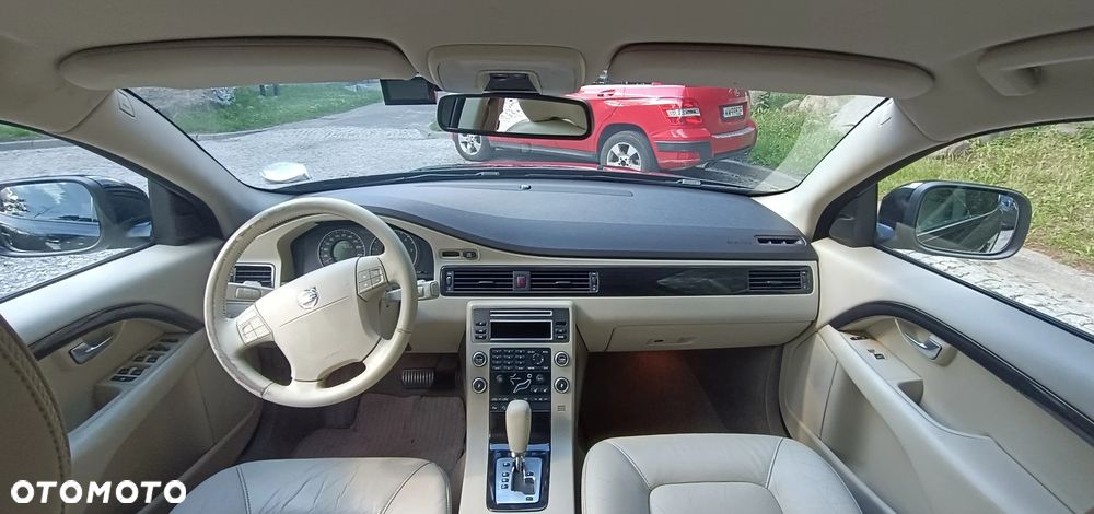 Volvo XC 70 - 12
