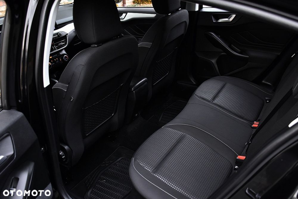 Ford Focus 1.5 EcoBlue STart-Stopp-System TITANIUM - 39