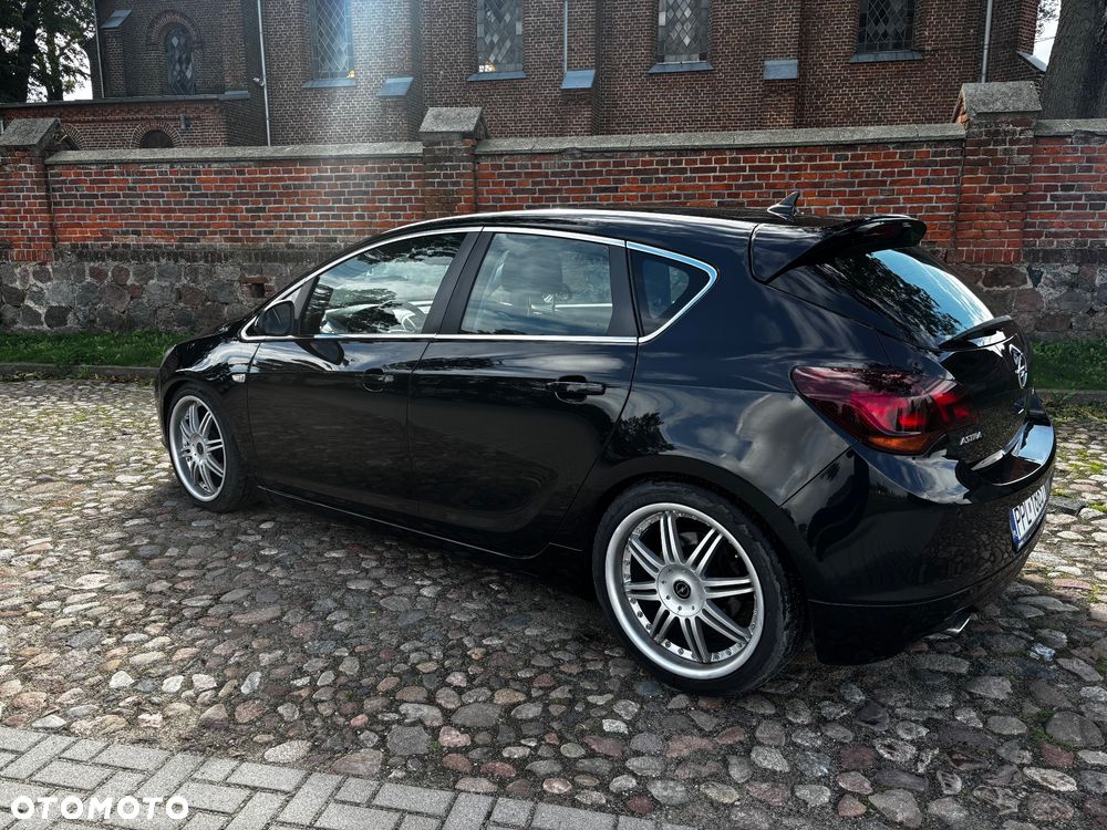 Opel Astra - 2