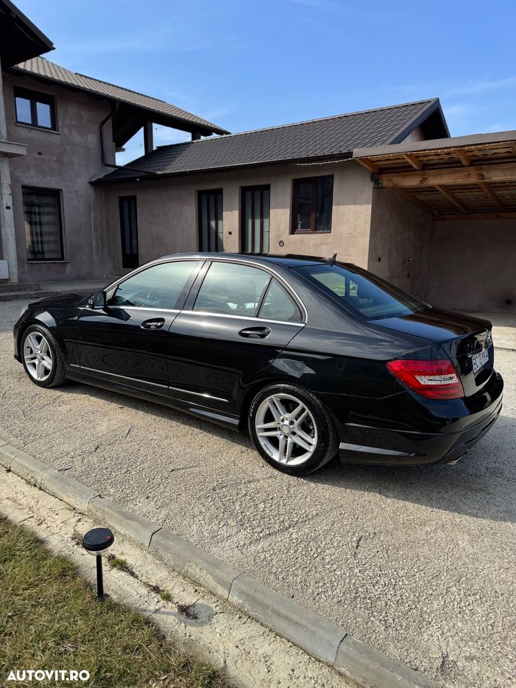 Mercedes-Benz C 200 CDI DPF (BlueEFFICIENCY) Avantgarde - 12