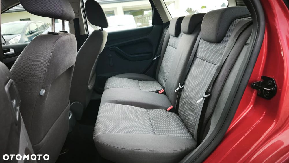 Ford Focus - 27