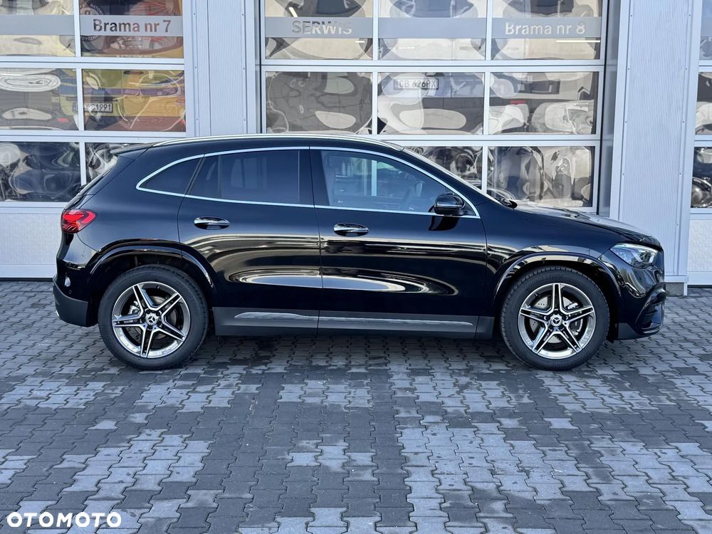 Mercedes-Benz GLA 200 AMG Line - 6