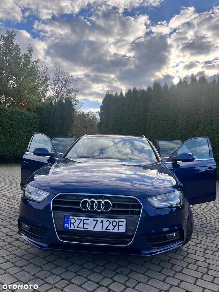 Audi A4 - 1