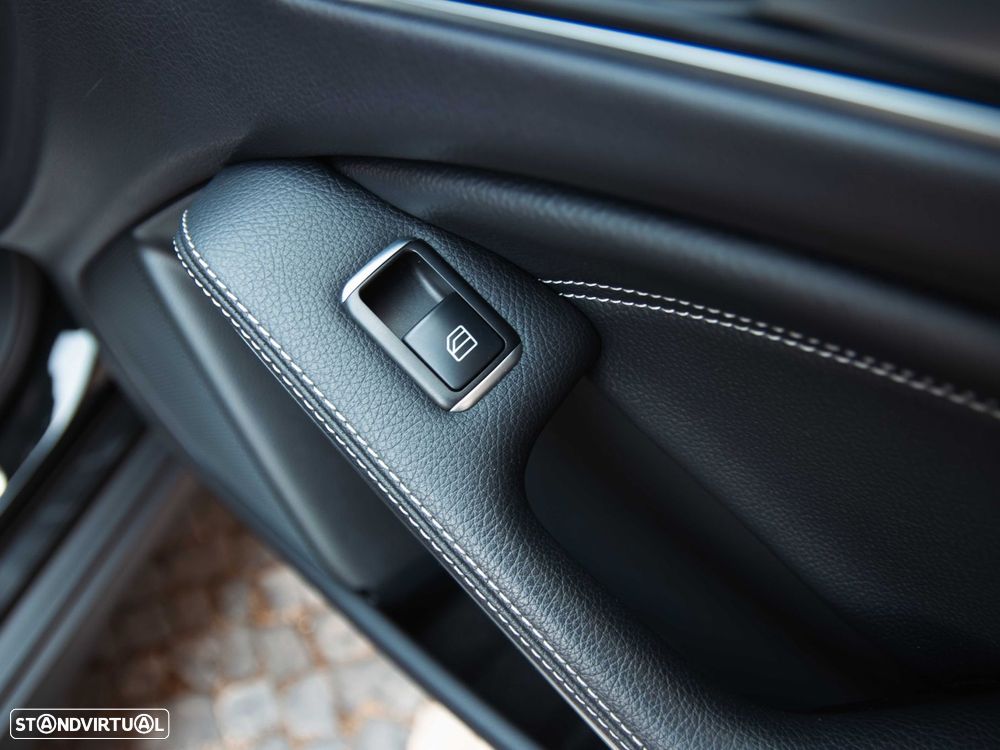 Mercedes-Benz GLA 180 CDI Urban - 32