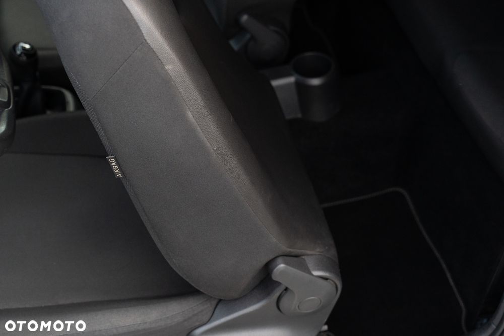 Volkswagen up! take - 28