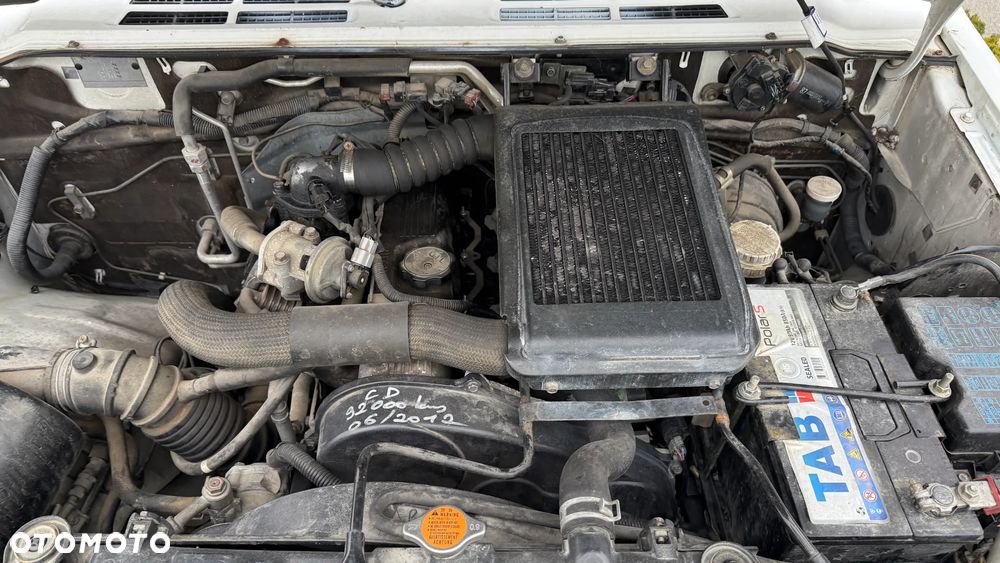 Mitsubishi Pajero - 30