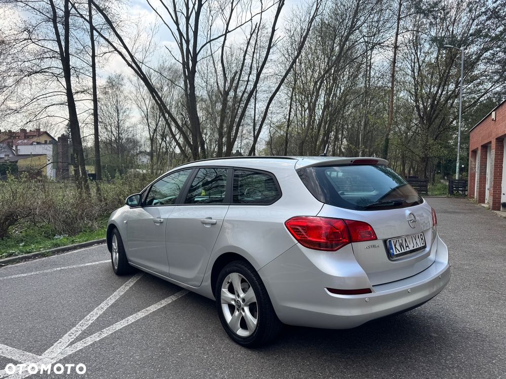 Opel Astra 1.7 CDTI Enjoy - 8