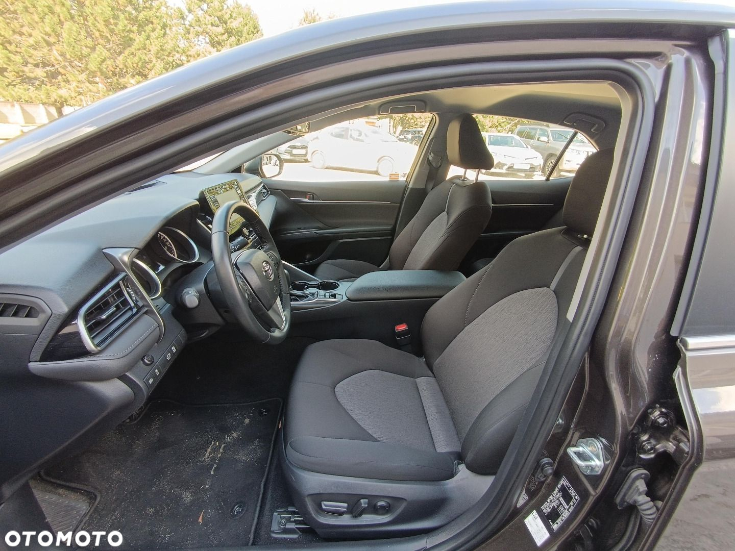 Toyota Camry - 7