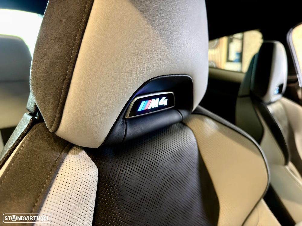 BMW M4 Competition M xDrive - 36
