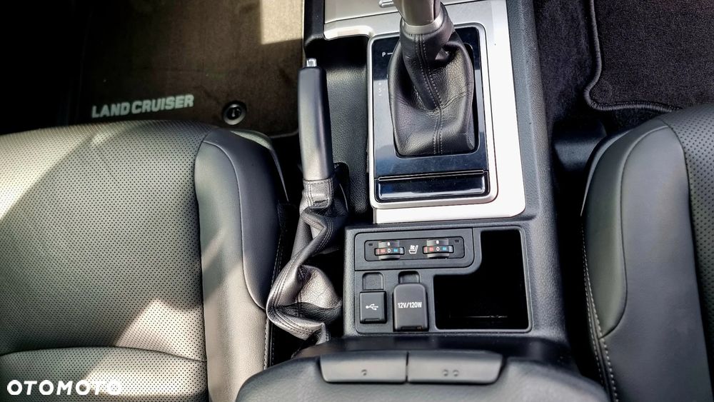 Toyota Land Cruiser 2.8 D-4D Automatik Executive - 25