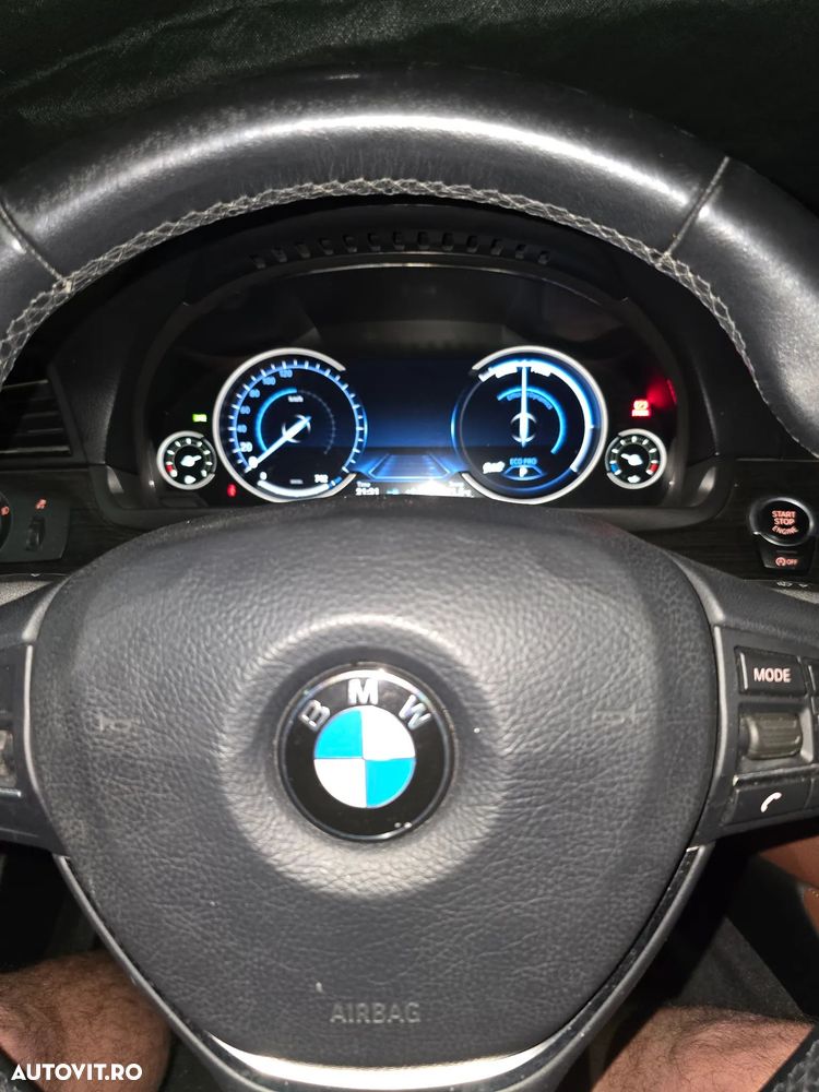 BMW Seria 5 520d EfficientDynamics Edition AT - 29