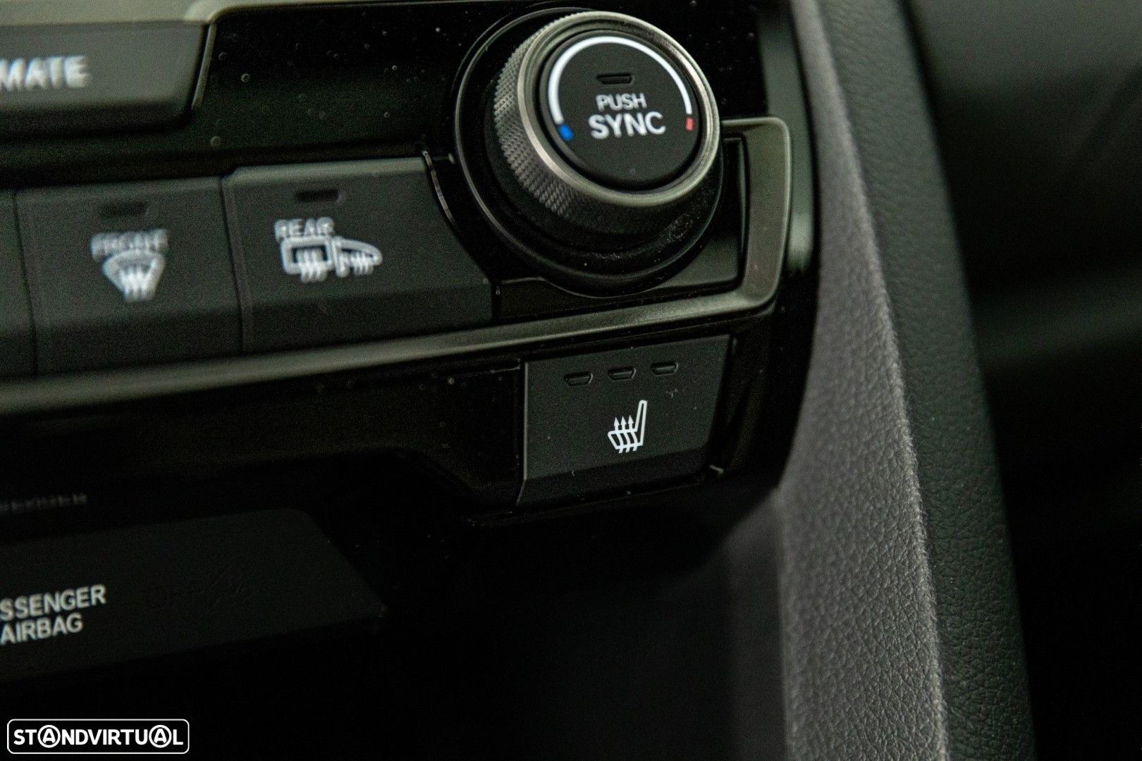 Honda Civic 1.0 i-VTEC Executive Premium - 21