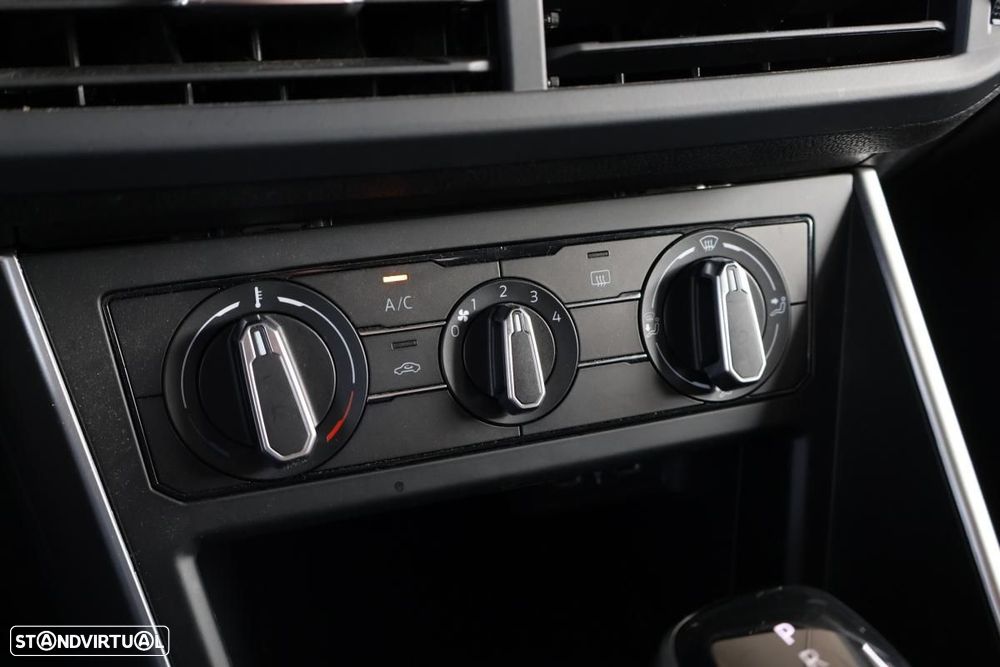 VW Taigo 1.0 TSI Urban DSG - 26