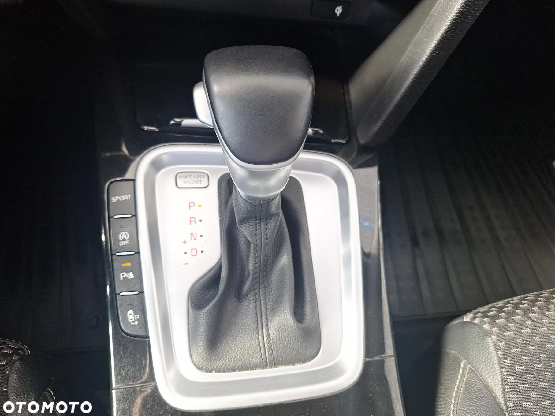 Kia Ceed - 7