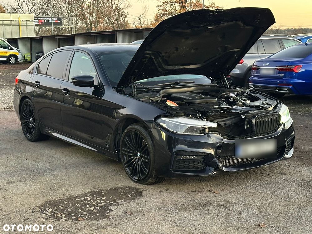 BMW Seria 5 520d xDrive M Sport sport - 9