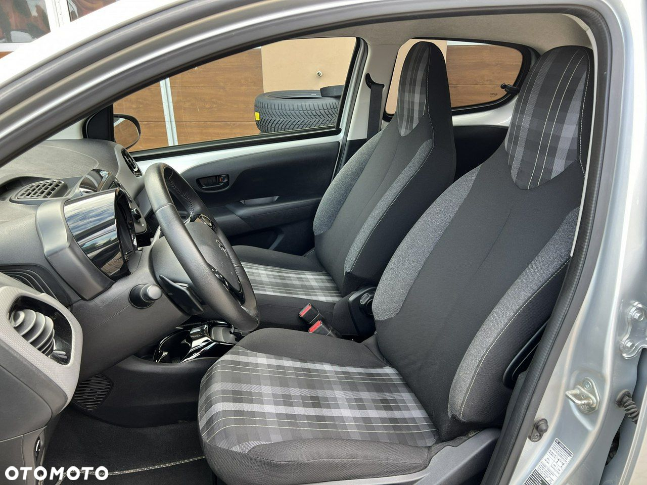 Peugeot 108 - 13