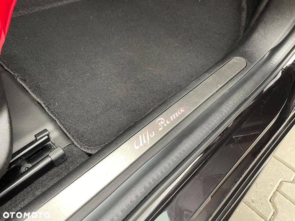 Alfa Romeo Giulietta 1.4 TB 16V Multiair Collezione - 22