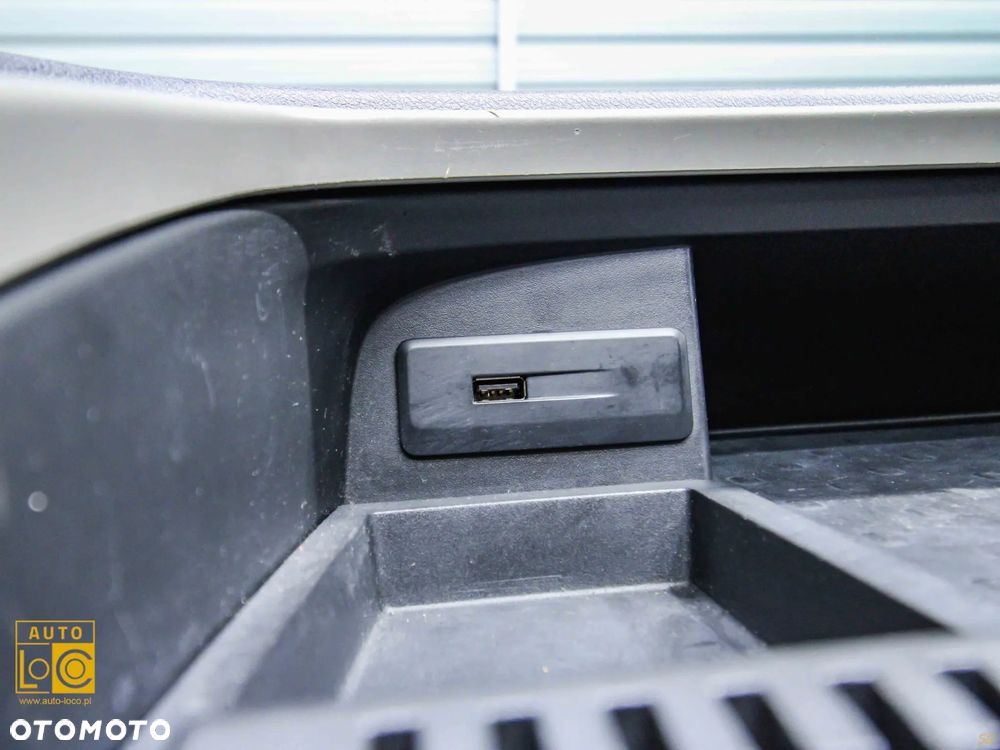 Renault TRAFIC FURGON LONG - 22