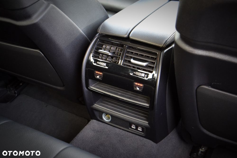 BMW Seria 5 530i xDrive Luxury Line sport - 30