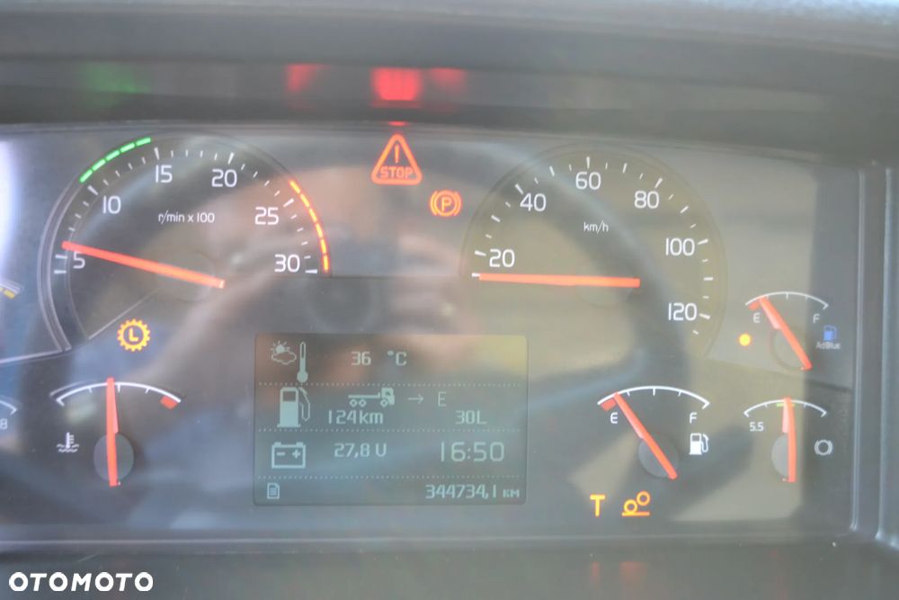 Volvo FM 6x2 TYLKO 345 000 km TRZECIA OŚ SKRĘTNA KLIMATYZACJA - 18