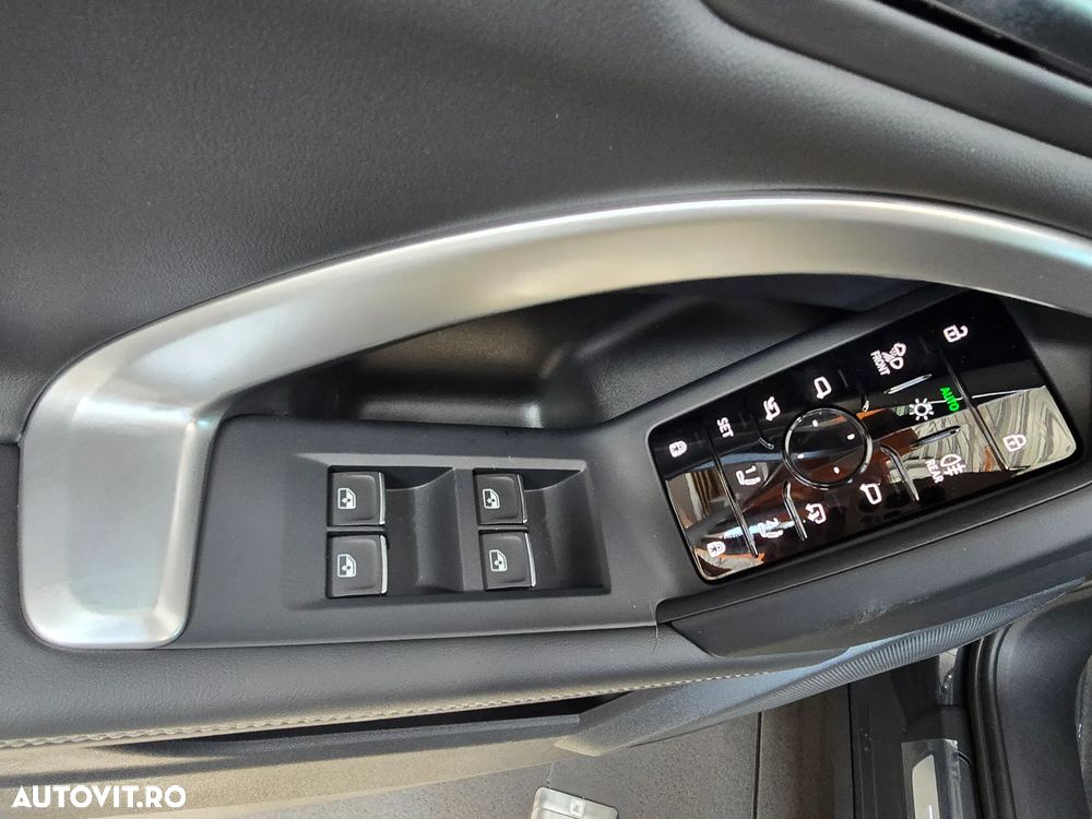 Audi Q5 40 TDI quattro S tronic MHEV - 10