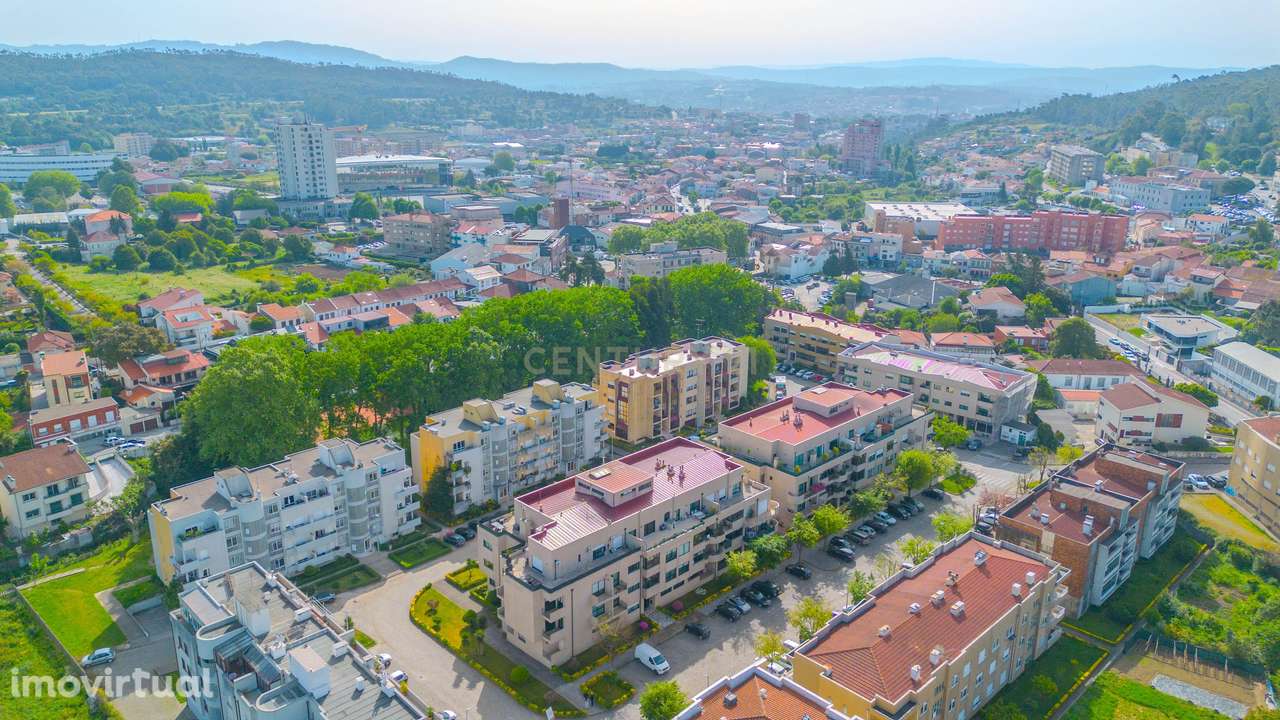 Apartamento T3 Centro de Valongo com 3 varandas. - Grande imagem: 4/34