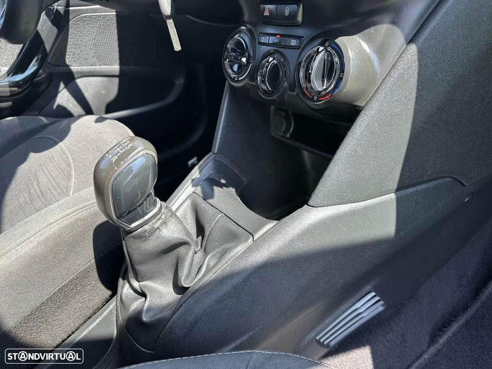 Peugeot 208 hdi active - 36