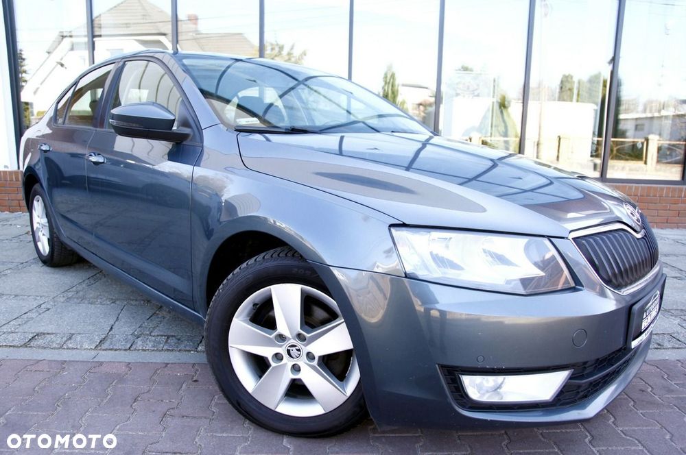 Skoda Octavia 2.0 TDI Edition DSG - 4