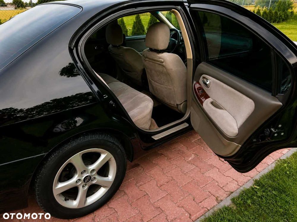 Nissan Maxima - 4