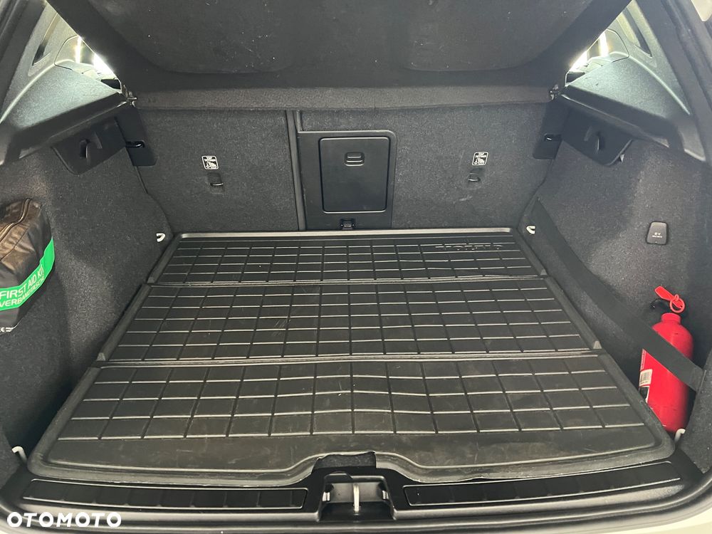 Volvo XC 40 - 29