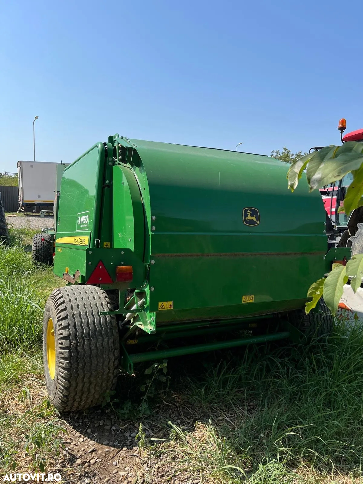 John Deere F440E - 4