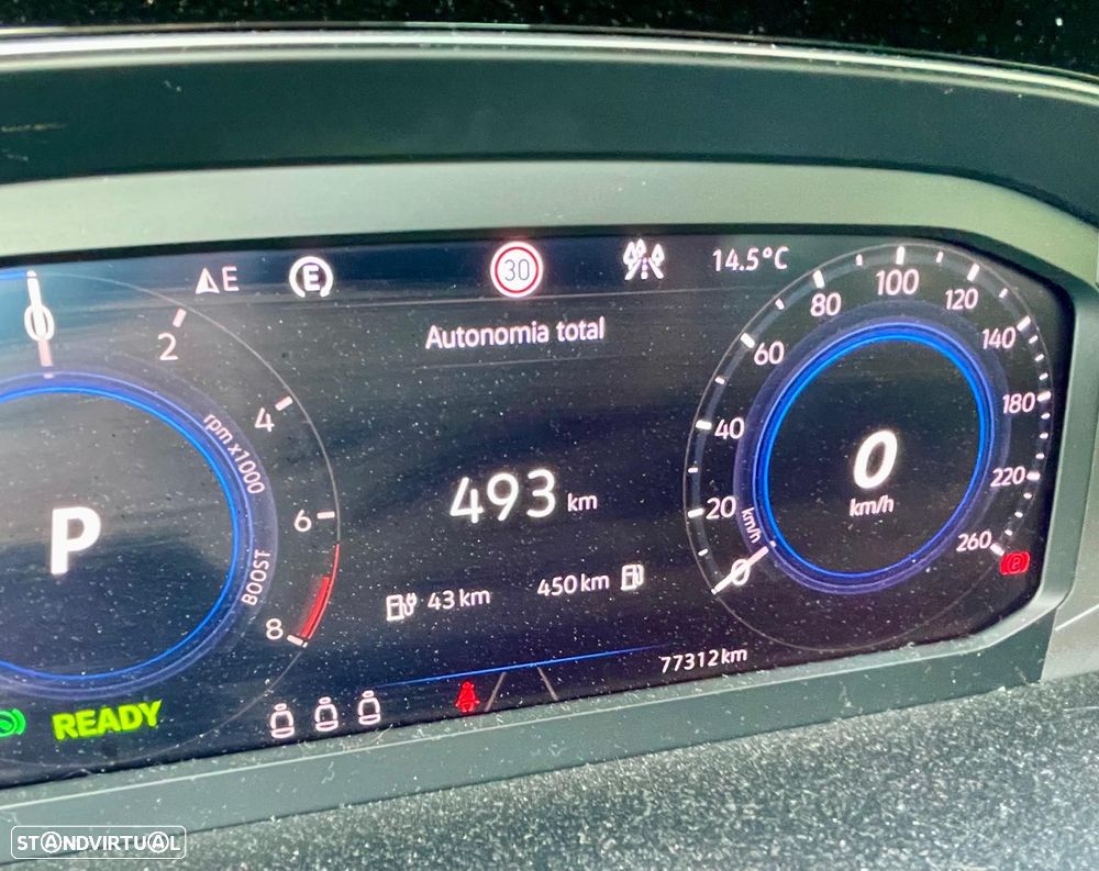 VW Passat Variant - 14