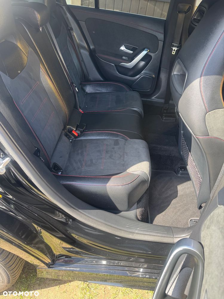 Mercedes-Benz CLA 250 4Matic 7G-DCT AMG Line - 28