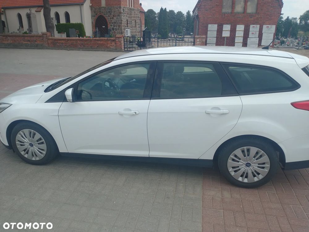Ford Focus - 4