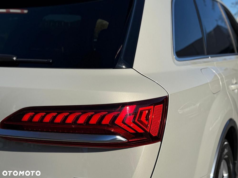 Audi Q7 - 11