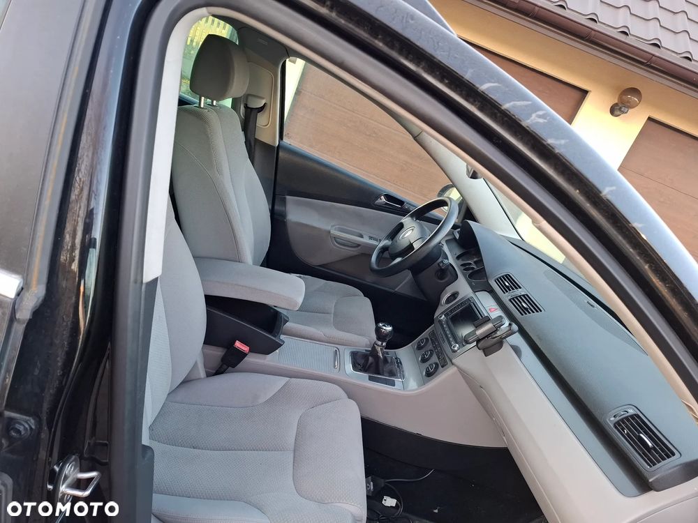 Volkswagen Passat - 5