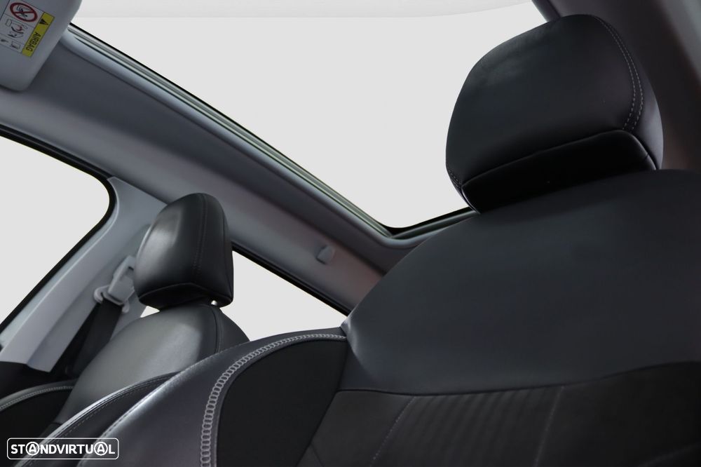 Peugeot 2008 1.2 PureTech Crossway - 14