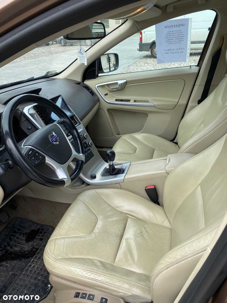 Volvo XC 60 - 6