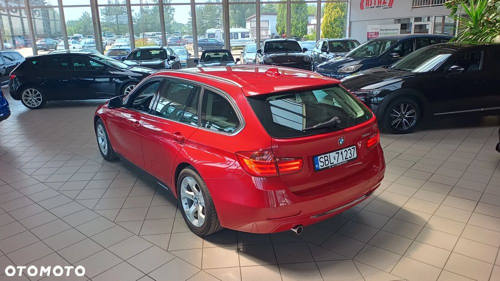 BMW Seria 3 318d Luxury Line - 16