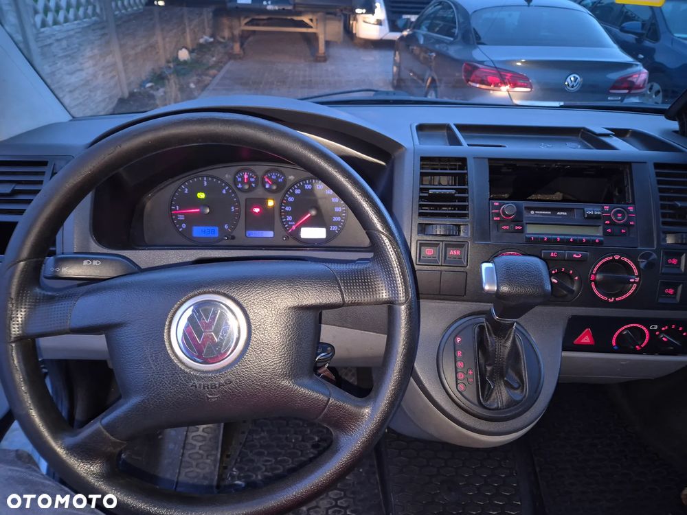 Volkswagen Transporter - 10