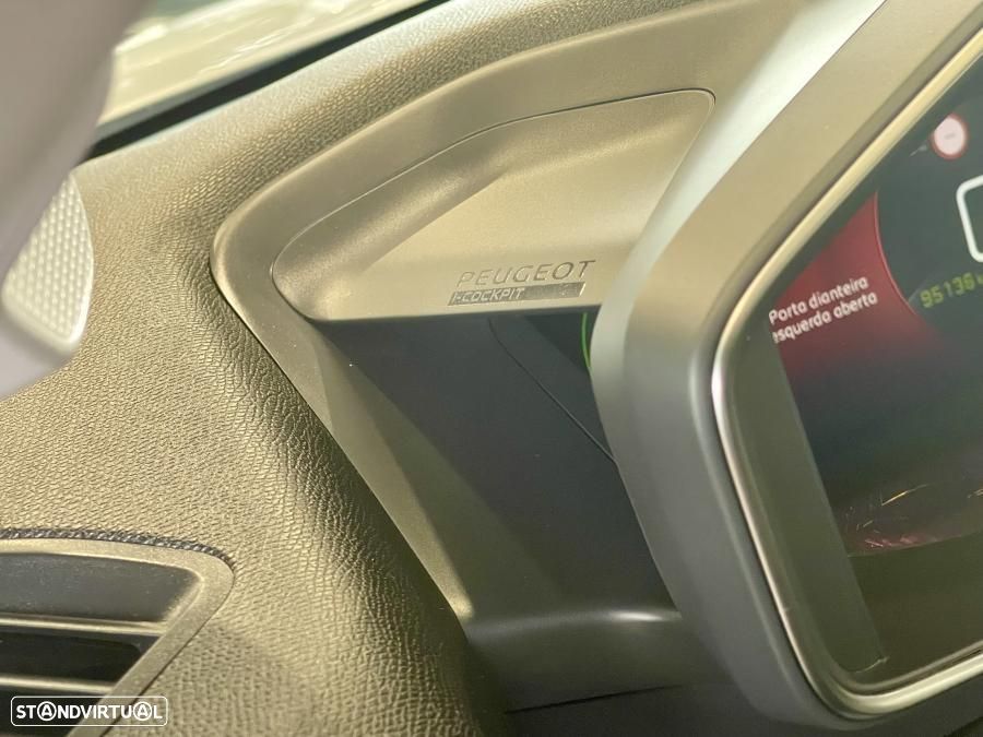 Peugeot 208 1.2 PureTech Allure Pack - 12