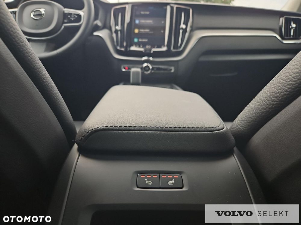Volvo XC 60 T6 AWD Plug-in Hybrid Plus Dark - 30